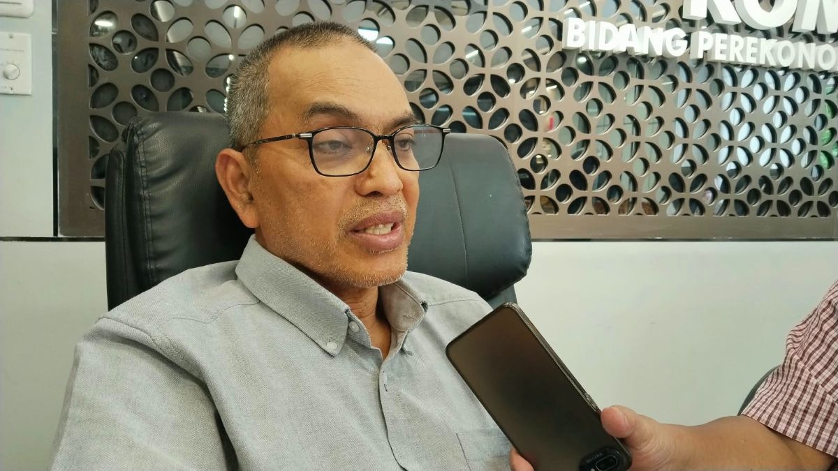 Pajak Reklame Surabaya Disorot! Target Rp200 Miliar Baru Tercapai Rp114 Miliar, DPRD Desak Bapenda Buka-Bukaan Data